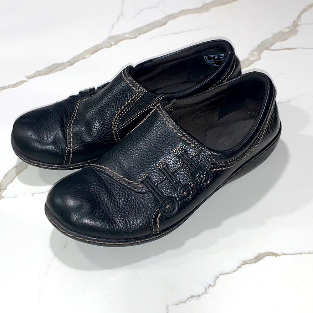Clarks | Ultimate Comfort Collection Women’s Black Leather Slip-On Shoes Size 7M